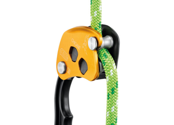 D022CA00-CHICANE-focus-1_LowRes Petzl CHICANE - Freno adicional para prusik mecánico con cuerda en simple