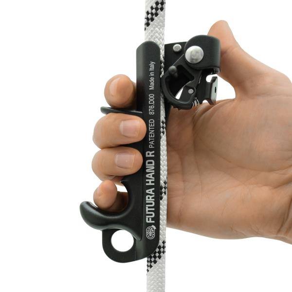 Uso del KONG Futura Hand Tactical derecho